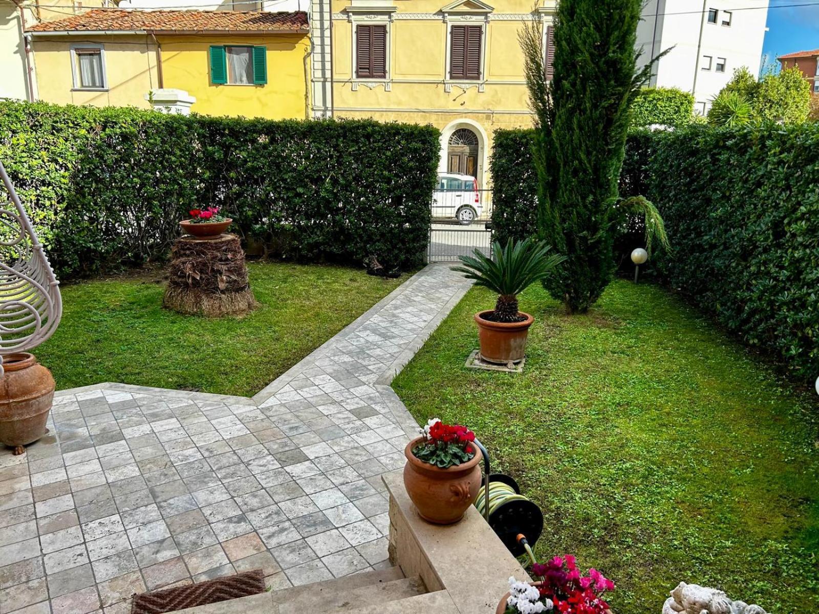Вилла Il Villino Di Monic Pisa Centro Экстерьер фото
